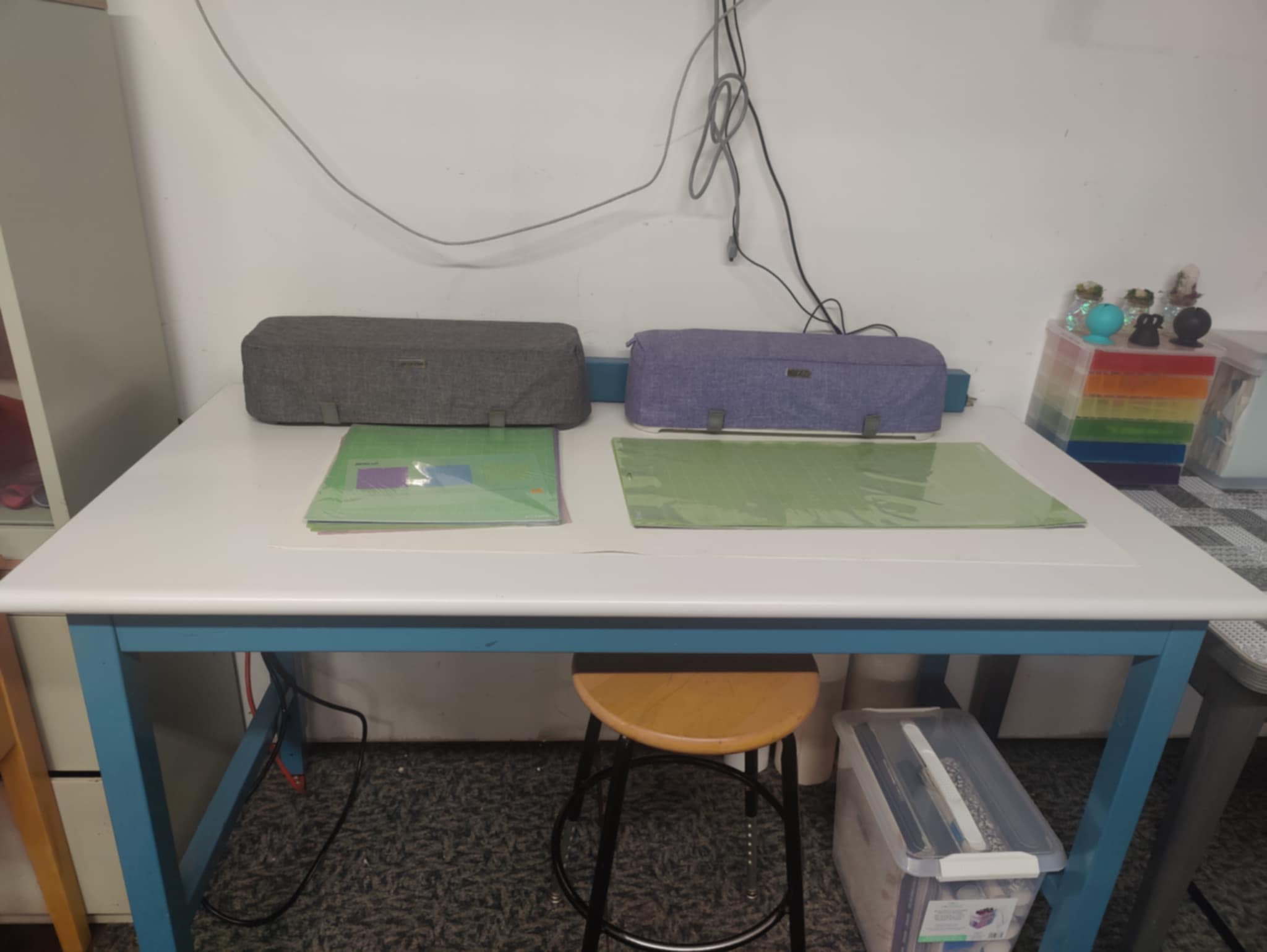 The new and improved Cricut and Sewing area.